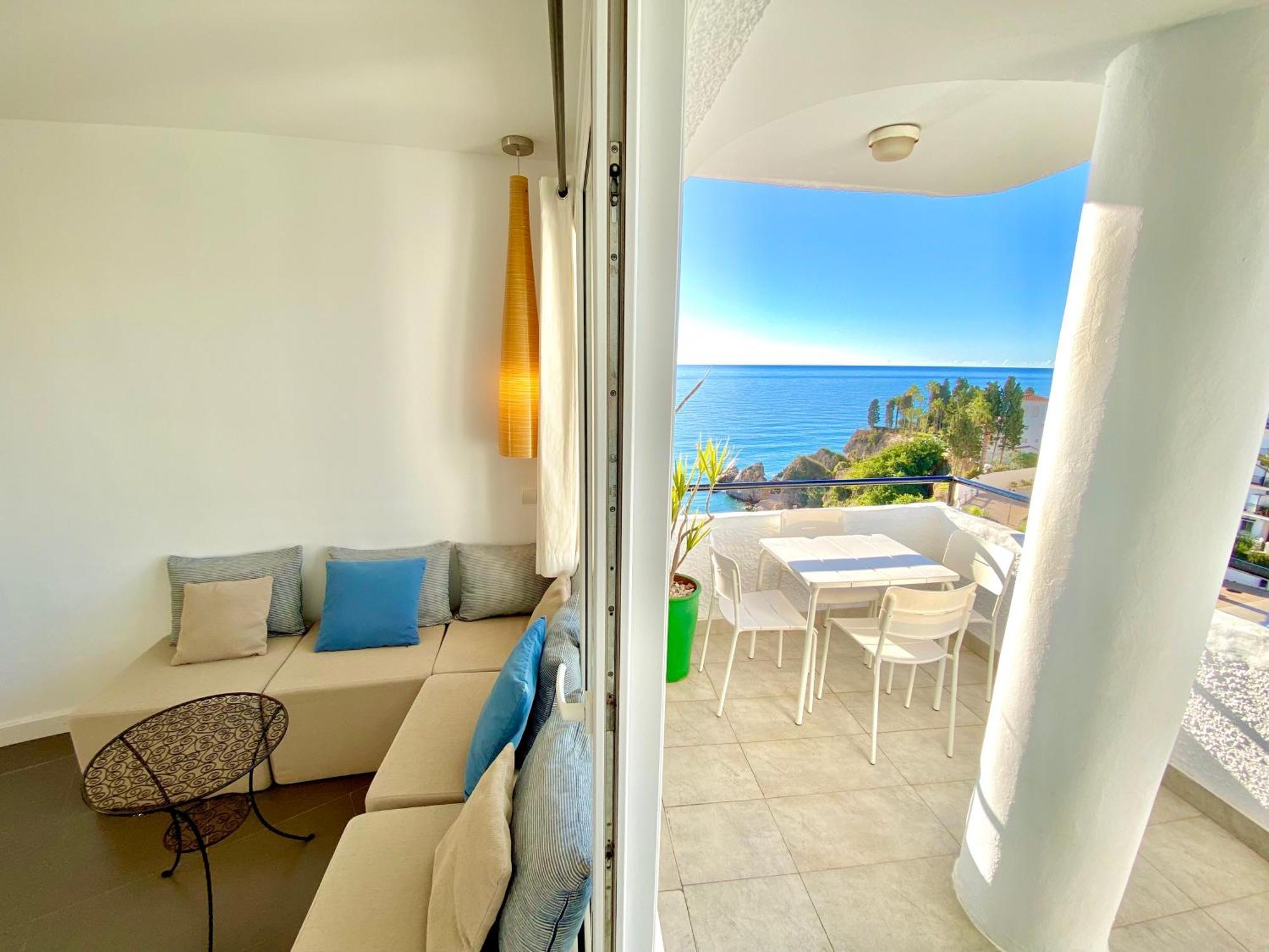 Modern Apartment Stunning Sea Views And Pool Nerja Esterno foto