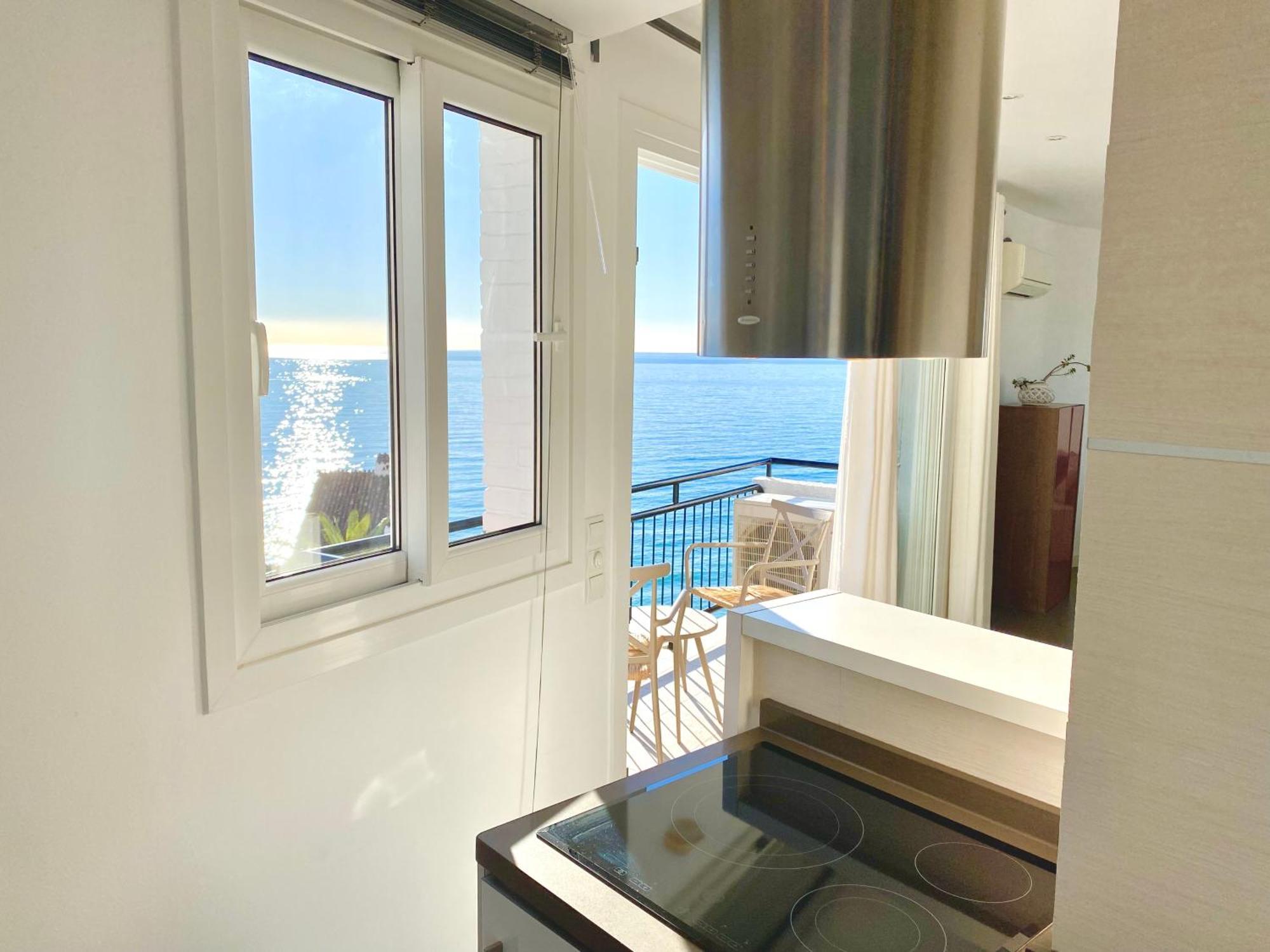 Modern Apartment Stunning Sea Views And Pool Nerja Esterno foto